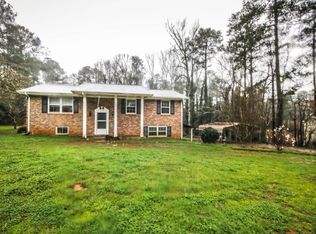 215 Clearbrook Dr, Covington, GA 30016