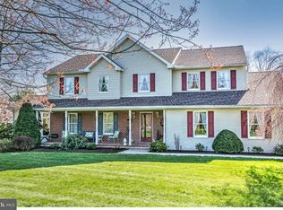 1012 Hilltop Rd, Leesport, PA 19533