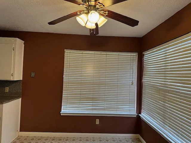 6325 Friartuck Ln — Photo 4