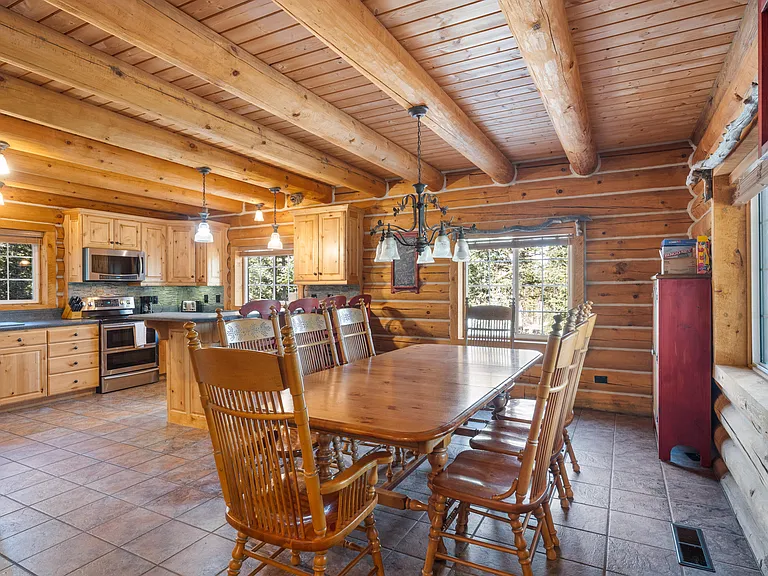 497 W Yarrow Ct — Photo 10