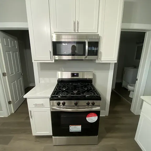1019 W 18th St #1R — Photo 12