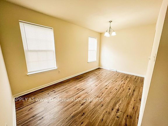 3rd image of 50 Covington Ct #50