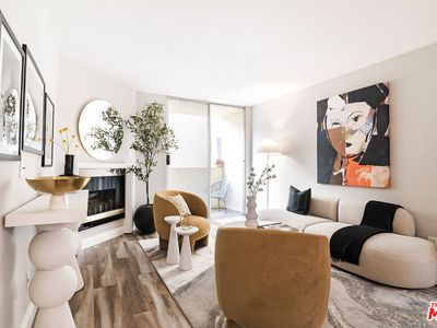 5143 Bakman Ave APT 210, North Hollywood, CA, 91601