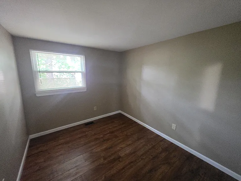 9214 Emmett Rd — Photo 12