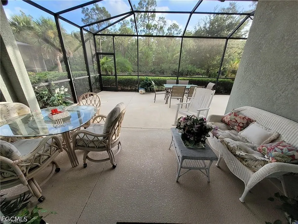 10714 Cetrella Dr