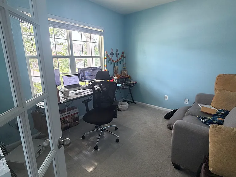 16031 Harbor Hill Dr — Photo 4