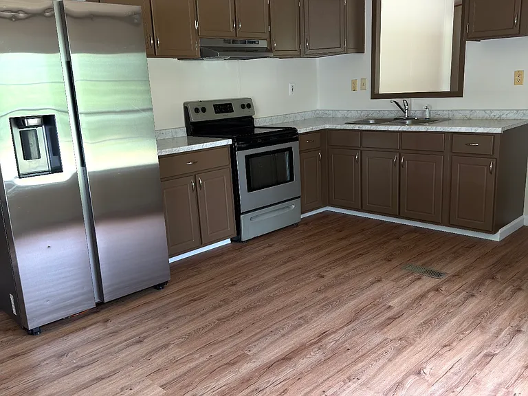 989 Pleasant Union Rd — Photo 2