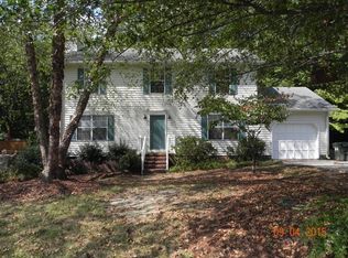 907 Colonial Ave, Williamsburg, VA