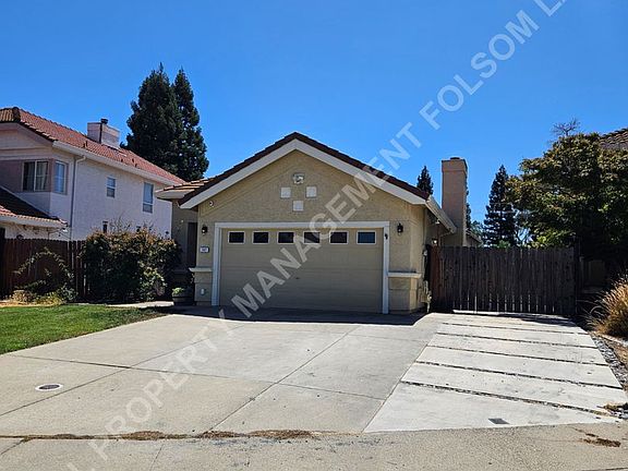 2nd image of 107 Tyrell Ct