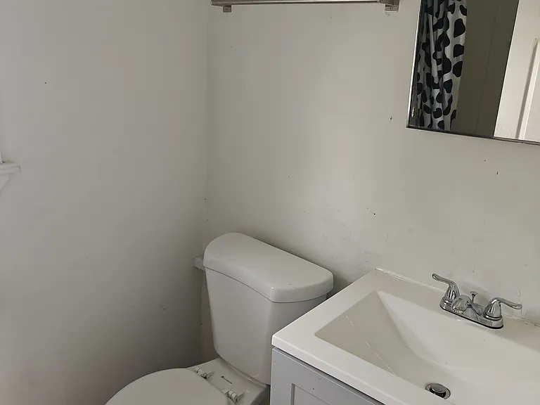 101 Walnut St #B — Photo 9