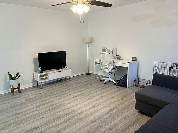 2nd image of 500 E Country Club Cir #2