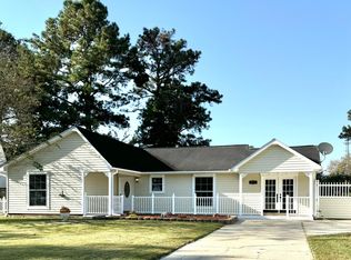 612 Kimberly Ln, Jacksonville, NC 28546