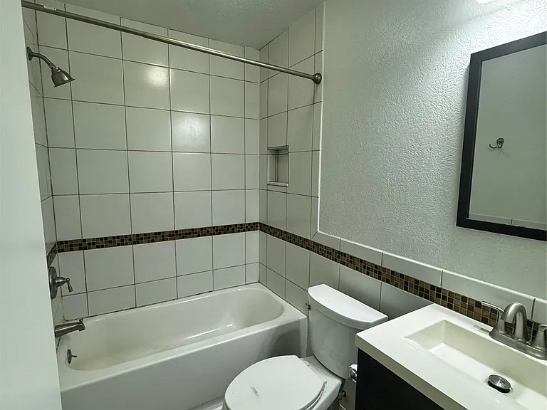 1311 Barbara Dr #B — Photo 10