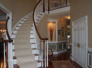 19 Mulholland Dr, Woodcliff Lake, NJ 07677