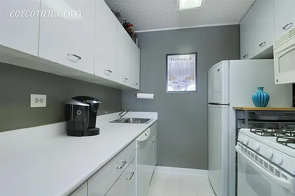 Sold by Corcoran | media 2