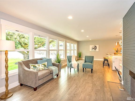 4th image of 3902 Palisades Pl W