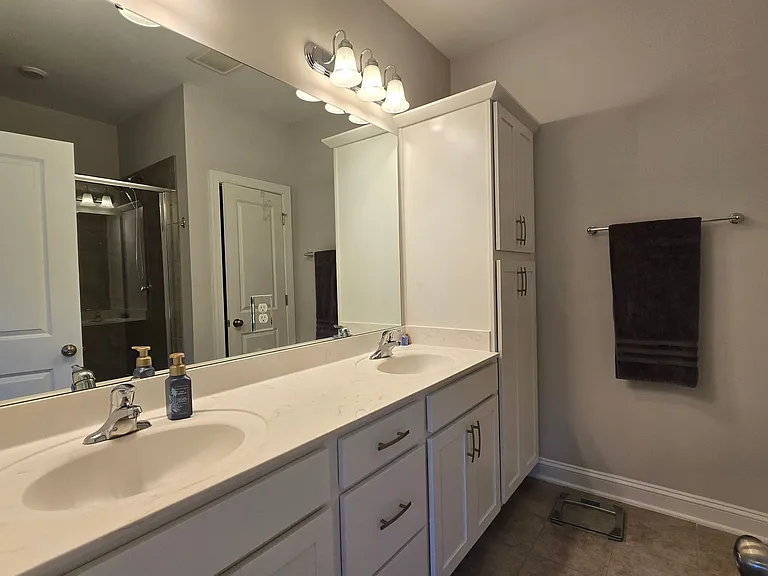 1207 Falling Rock Pl — Photo 18