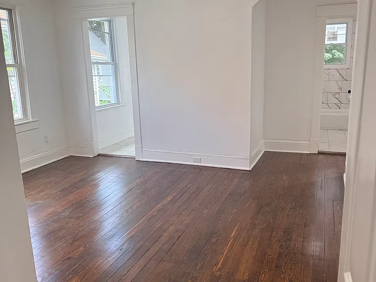 105 Bridgeport Ave #2 — Photo 4