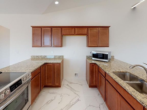 5th image of 207 Kelso Mesa Dr