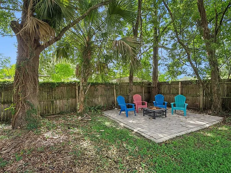 2725 Mayer St — Photo 29