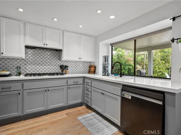 25842 Vaquero Ct, Santa Clarita, CA 91355