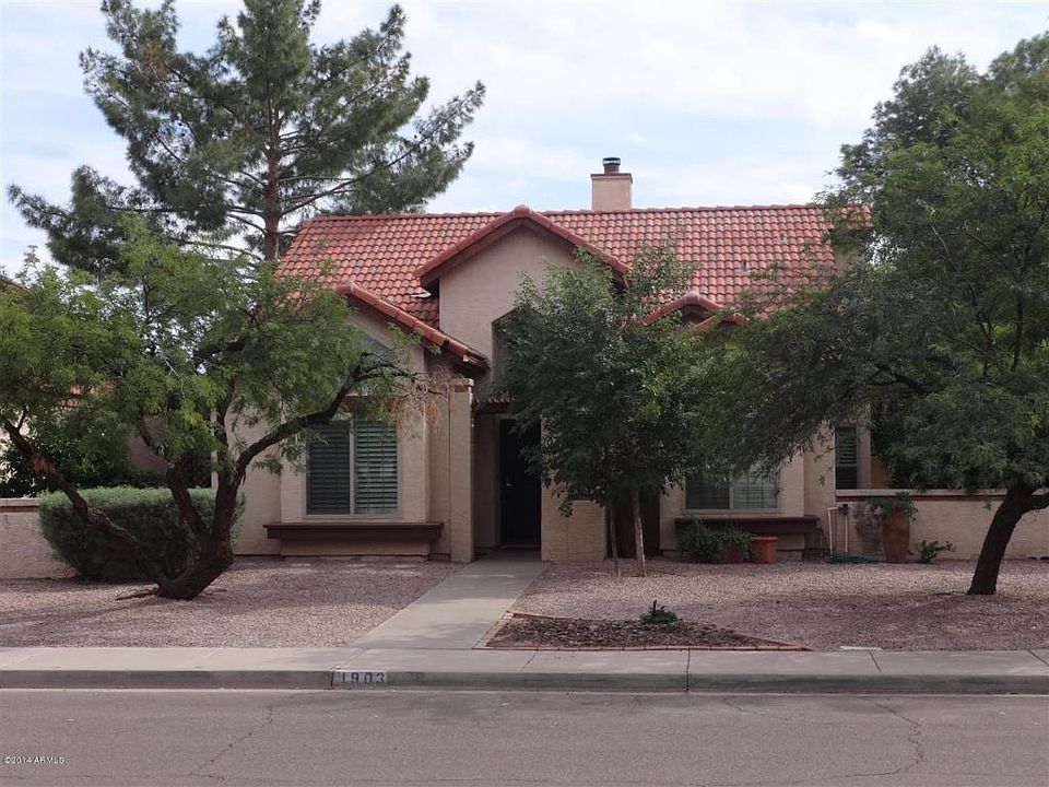 1st image of 1903 E Velvet Dr