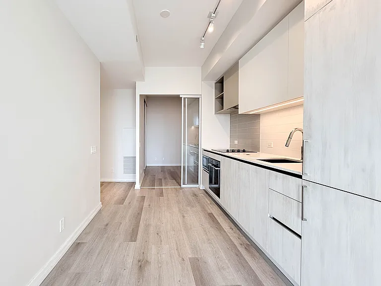 7890 Jane St #2808 — Photo 2