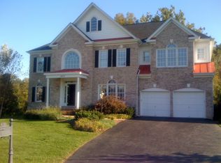 5423 Grist Mill Woods Way, Alexandria, VA 22309