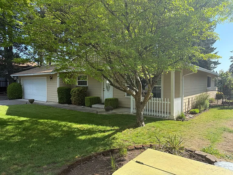 3213 NE 132nd Ave — Photo 3