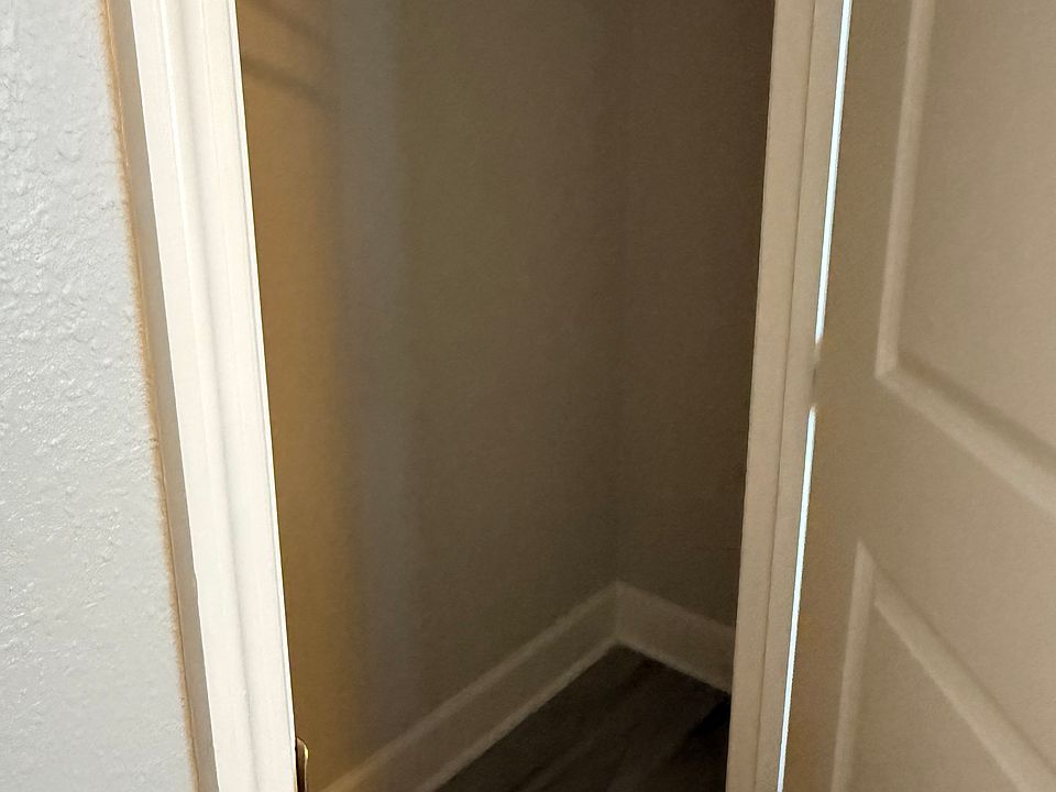 1st image of 40 Bluebonnet Way