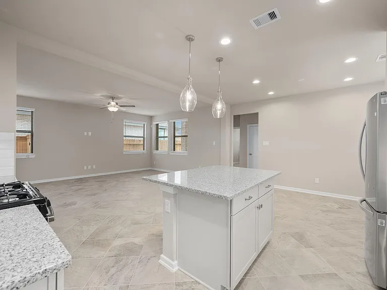 932 Malibu Shore Ln — Photo 10