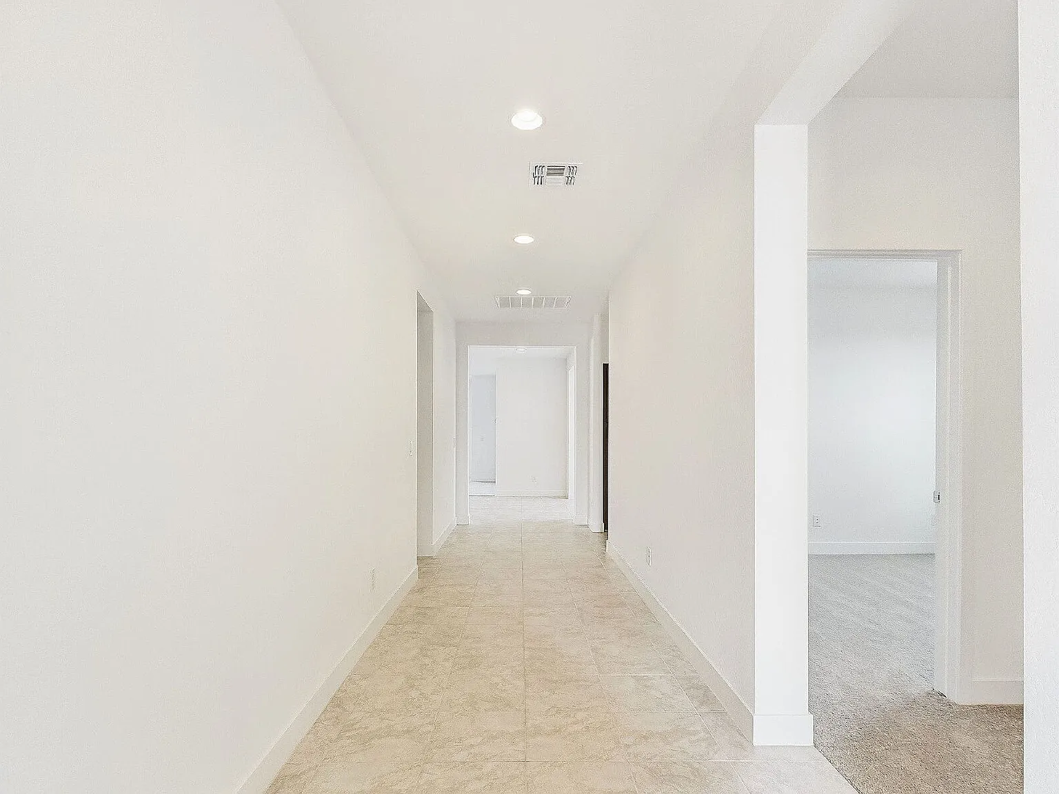 4 bed, 3.0 bath, 2204 sqft, $2,200 — Photo 3