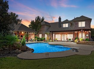 725 Meandering Woods Dr, Keller, TX 76248