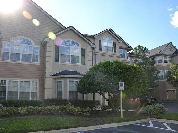 4th image of 13810 Sutton Park Dr N APT 1234