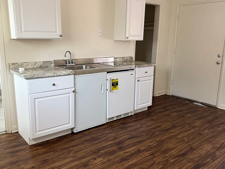 531 Prescott St #7 — Photo 5