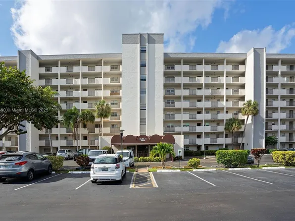 5900 NW 44th St APT 412, Lauderhill, FL 33319