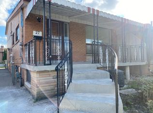 27 Ironwood Rd, Toronto, ON M9M 2A4