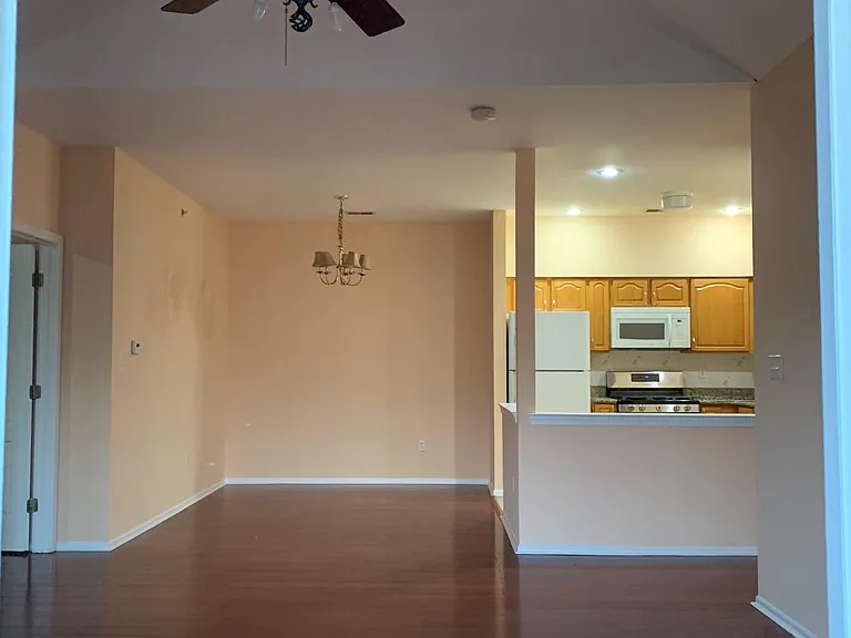 1135 Staats Ct — Photo 6