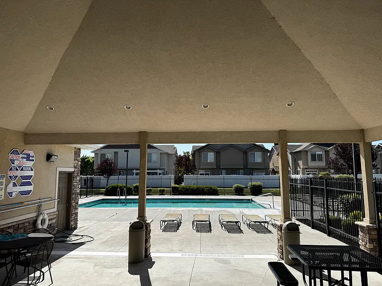 149 N Birmingham Ln W — Photo 12