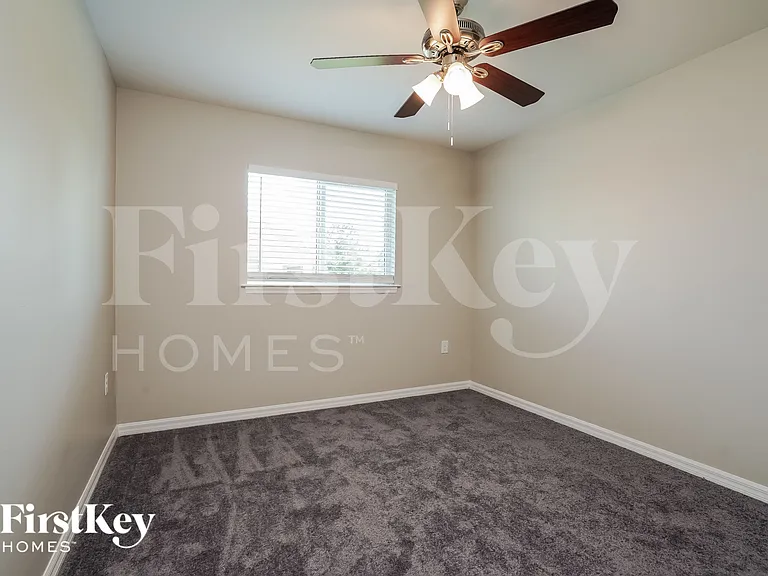 3513 23rd St SW — Photo 12