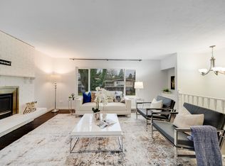 3728 Inverness St, Pt Coquitlam, BC V3B 3B6