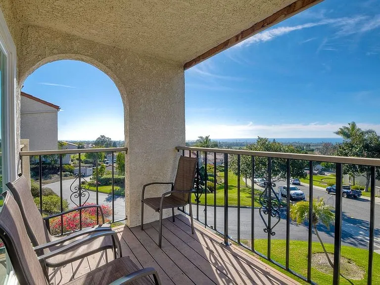6675 Paseo Del Norte #B — Photo 11