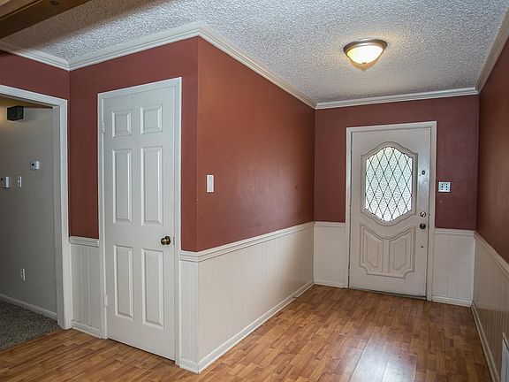 3rd image of 4611 Aberdeen Dr
