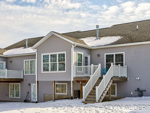 3rd image of 7181 Copper Ridge Ct