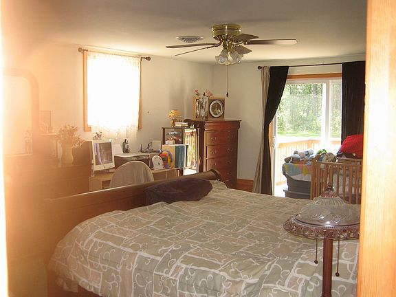 1st floor master bdrm suite