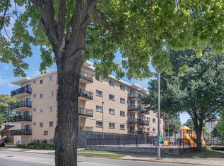148 Circle Ave APT 1E, Forest Park, IL 60130