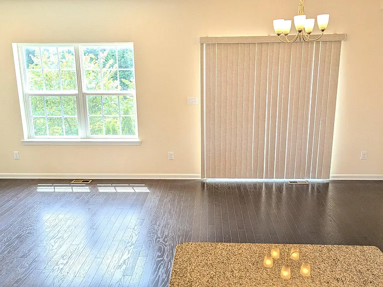 224 Jenny Dr — Photo 7
