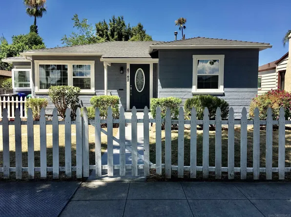 4742 Rolando Blvd, San Diego, CA 92115