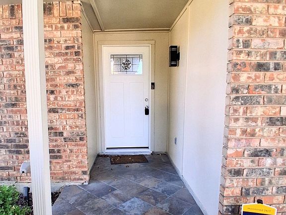 4th image of 7440 Tunbridge Dr