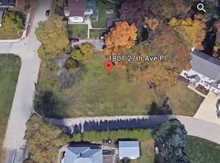1801 27th Avenue Pl, Moline, IL 61265
